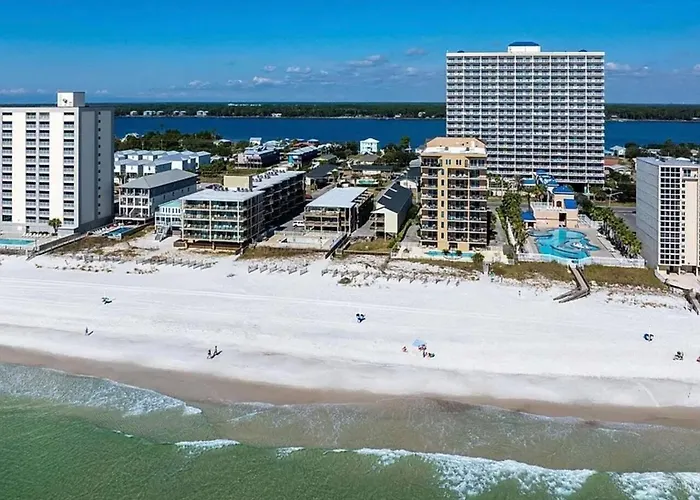 Beachfront Retreat, Private Access, Pool - With View And Balcony Apartment